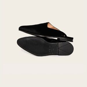 Savas The Letta Slipper in Black Calf Hair Size 37